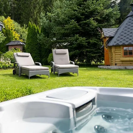 Luxurioeses Mit Sauna, Whirlpool Und Fitnessraum Im Nationalpark Schwarzwald Casa de Férias